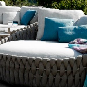 Some Remarkable Reasons to Start Shopping for Some Outdoor Furniture